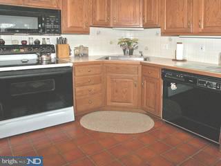 202 Twining Road Oreland, PA 19075 - Photo 3 of 6 Gallery Image 3