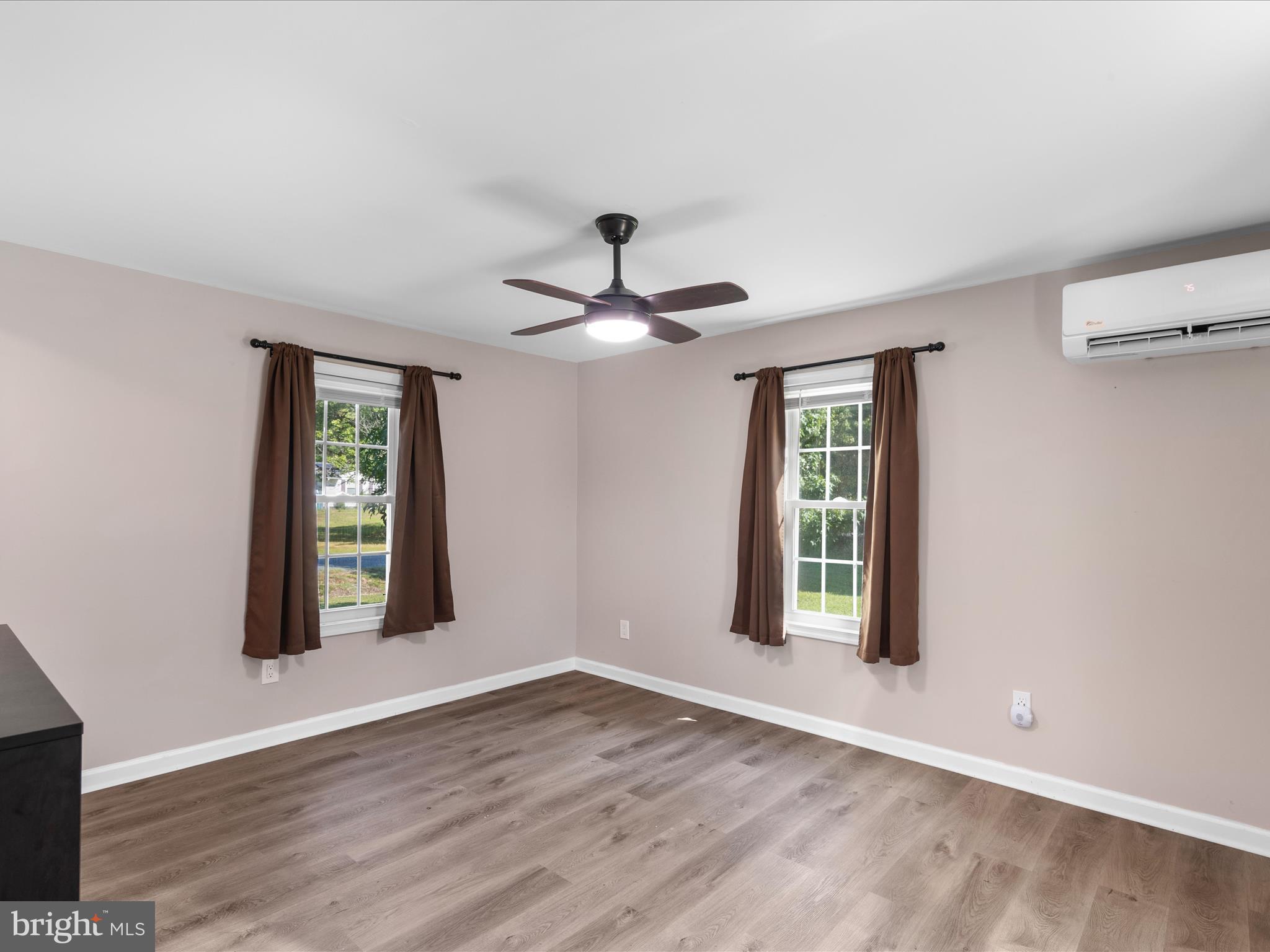 23483 Beckett Road Deal Island, MD 21821 - Photo 6 of 59 Living Room