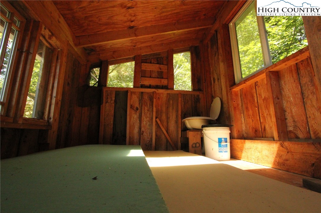 Sweetwater Road Elk Creek, VA 24326 - Photo 28 of 35 Gallery Image 28