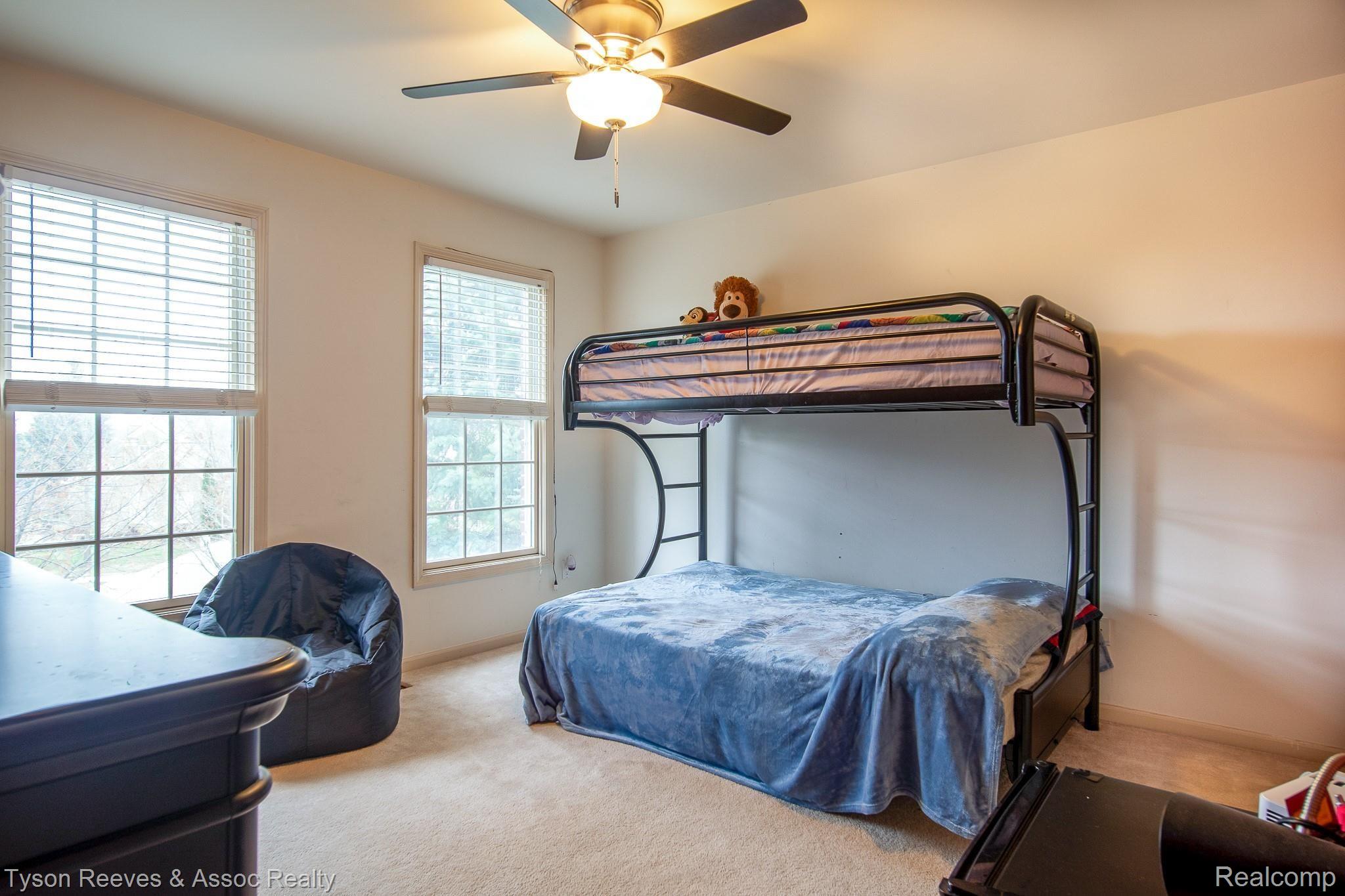 1957 Catlin Drive Rochester, MI 48306 - Photo 28 of 38 Bedroom 4b.jpg