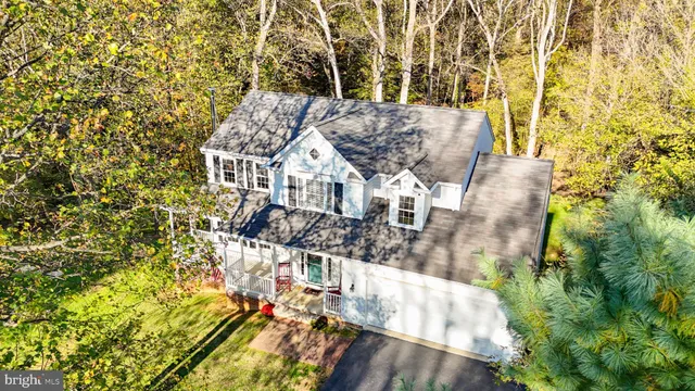 a view of a backyard with garden