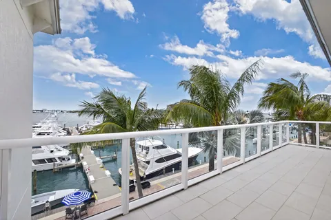 $2,815,000 | 176-184 Lake Drive, Unit 1302, Palm Beach Shores, FL 33404