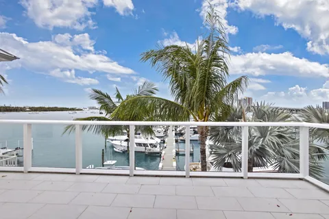 $2,815,000 | 176-184 Lake Drive, Unit 1302, Palm Beach Shores, FL 33404