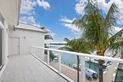 $2,815,000 | 176-184 Lake Drive, Unit 1302, Palm Beach Shores, FL 33404