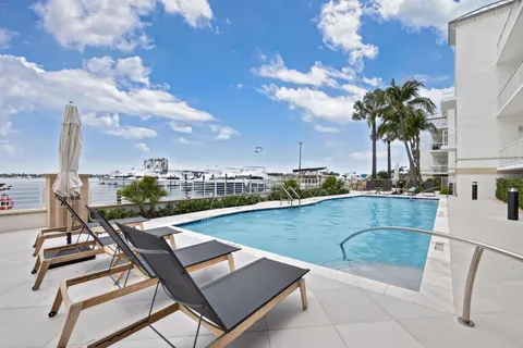 $2,815,000 | 176-184 Lake Drive, Unit 1302, Palm Beach Shores, FL 33404