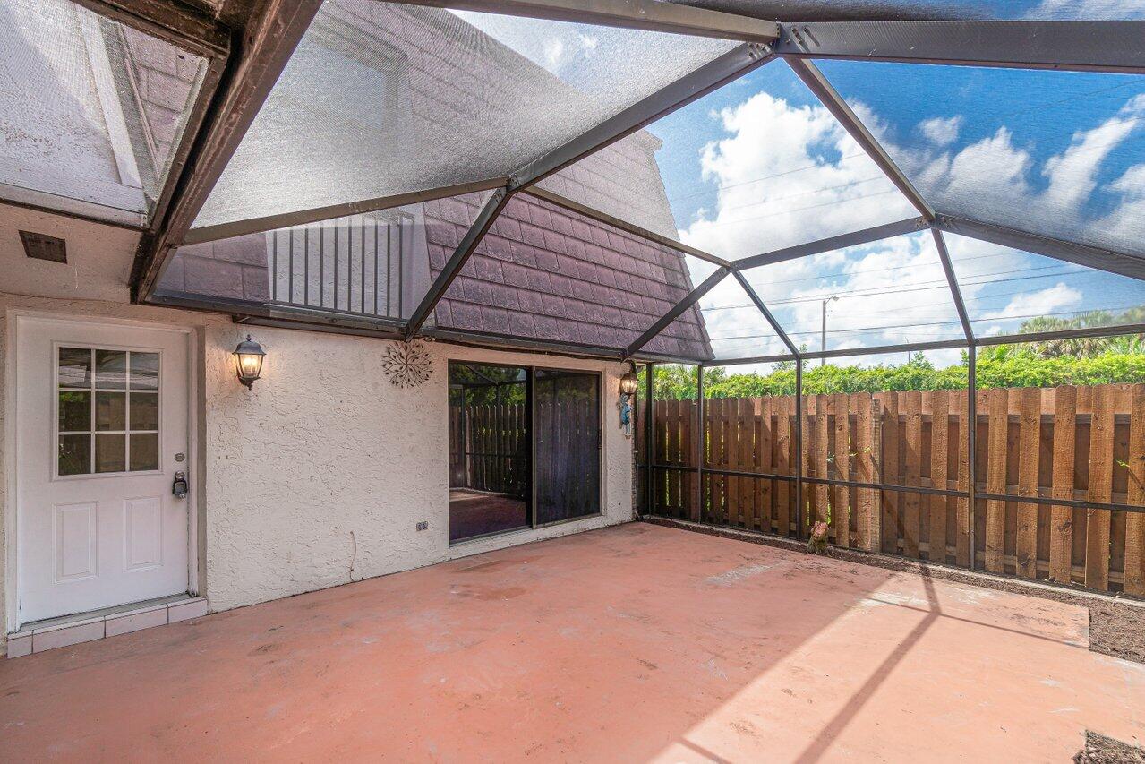 7633 Courtyard Run West Boca Raton, FL 33433 - Photo 29 of 32 006-7633CourtyardRunWest-BocaRaton-FL-33