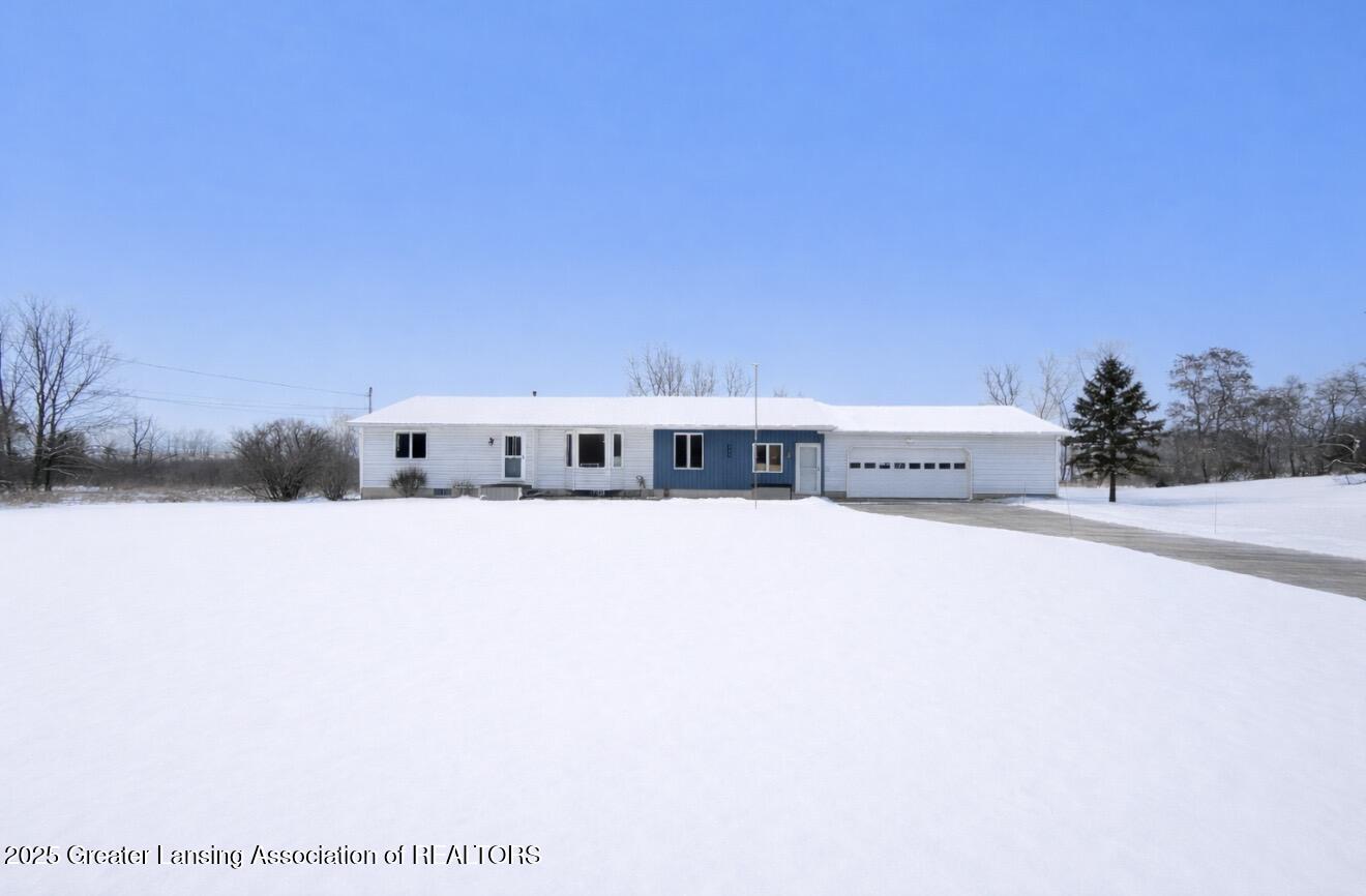 9220 West Herbison Road Eagle, MI 48822 - Photo 1 of 1 Front exterior