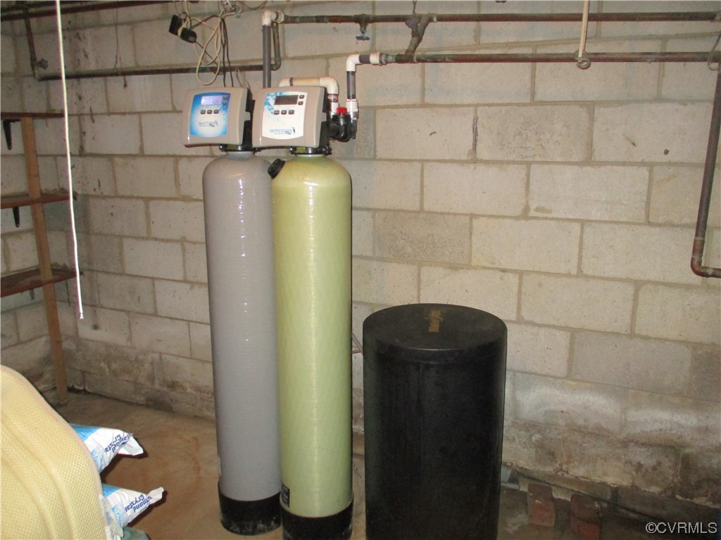 2409 Burgess Road Chester, VA 23836 - Photo 28 of 50 a bathroom with a shower