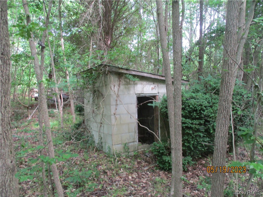 2409 Burgess Road Chester, VA 23836 - Photo 44 of 50 a view of a small yard