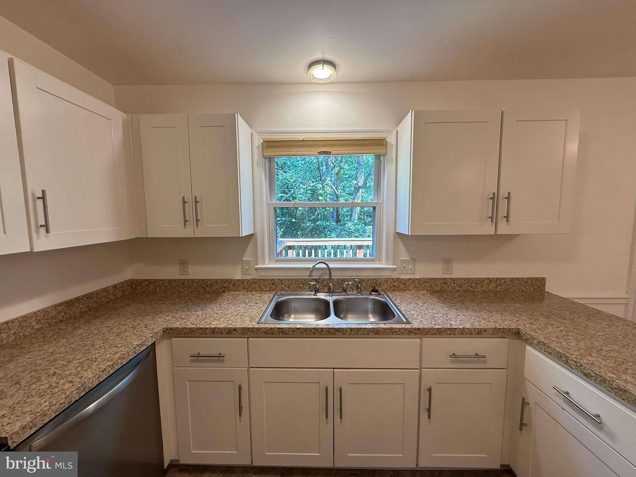 431 Ridgemore Street Fredericksburg, VA 22405 - Photo 10 of 42 Gallery Image 10