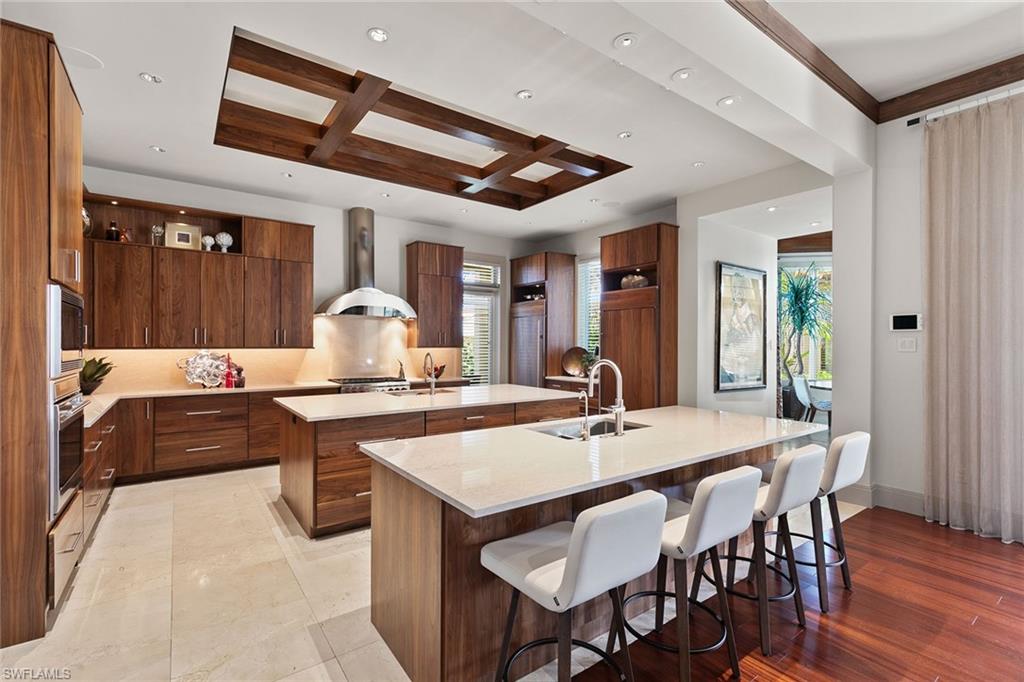 655 Bougainvillea Road Naples, FL 34102 - Photo 12 of 50