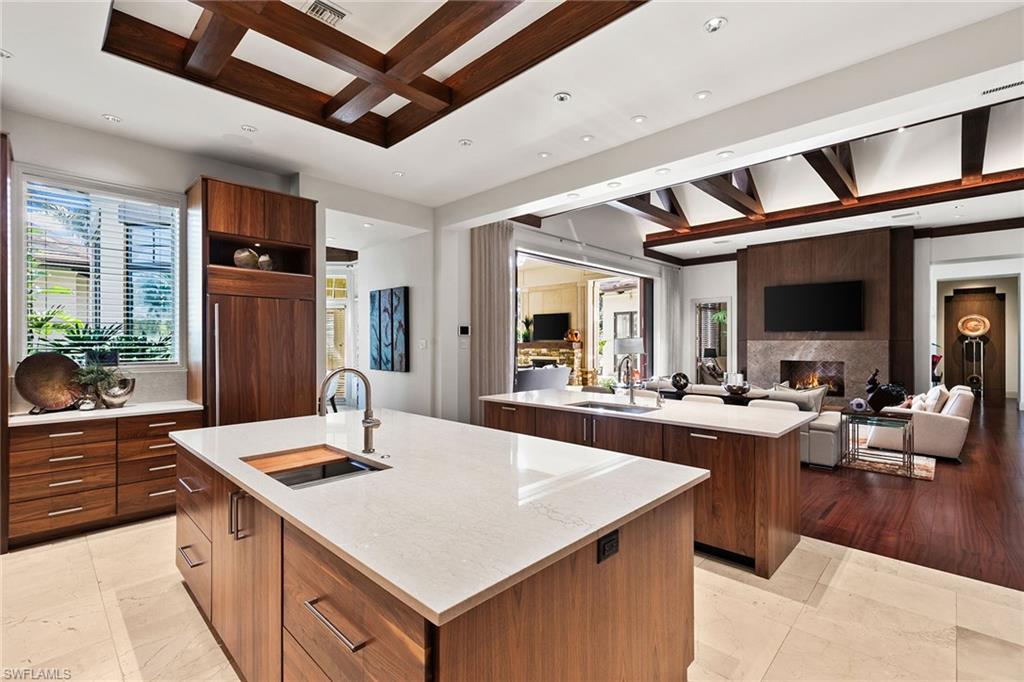 655 Bougainvillea Road Naples, FL 34102 - Photo 14 of 50