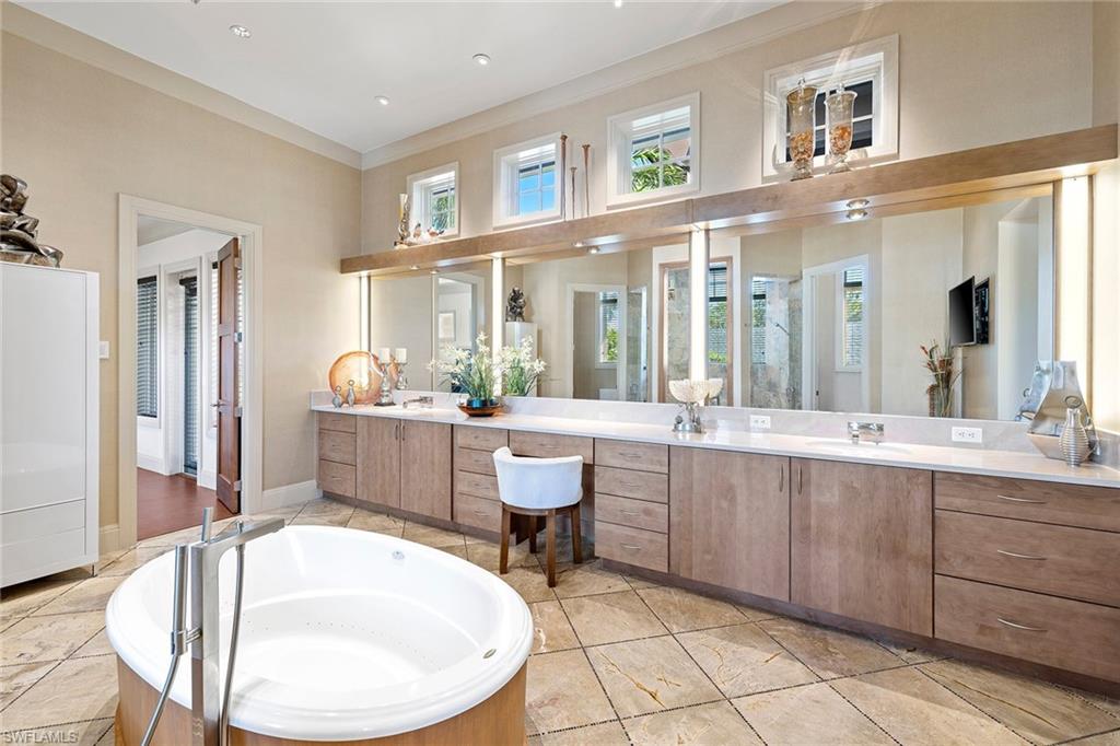 655 Bougainvillea Road Naples, FL 34102 - Photo 40 of 50