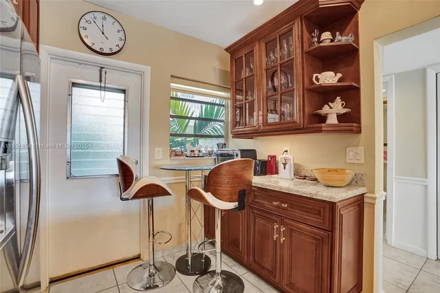 $1,950 | 330 Southeast 2nd Street, Unit 404E, Hallandale Beach, FL 33009