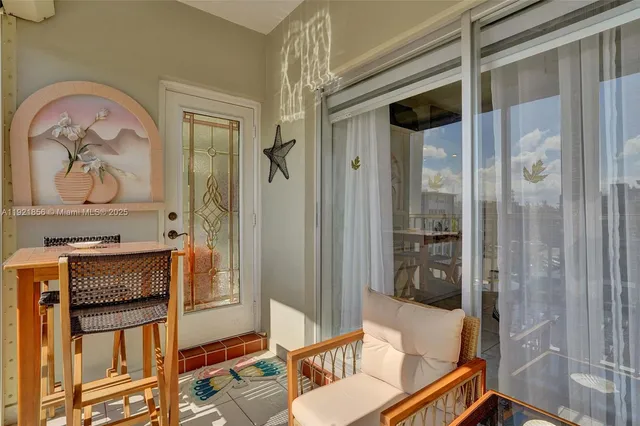 $1,950 | 330 Southeast 2nd Street, Unit 404E, Hallandale Beach, FL 33009