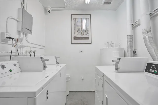 $1,950 | 330 Southeast 2nd Street, Unit 404E, Hallandale Beach, FL 33009