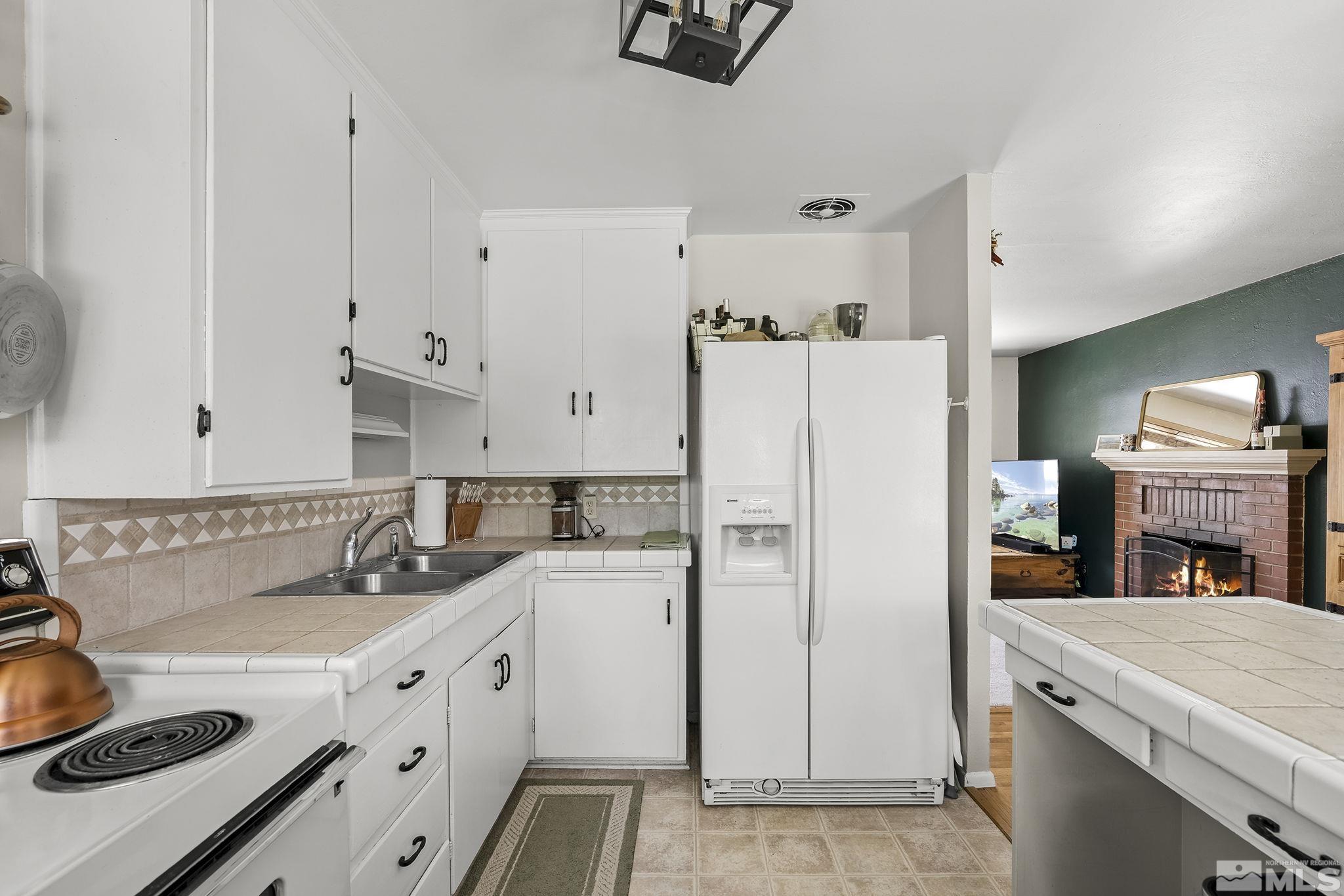 2005 Keystone Avenue Reno, NV 89503 - Photo 8 of 21 Photo 8