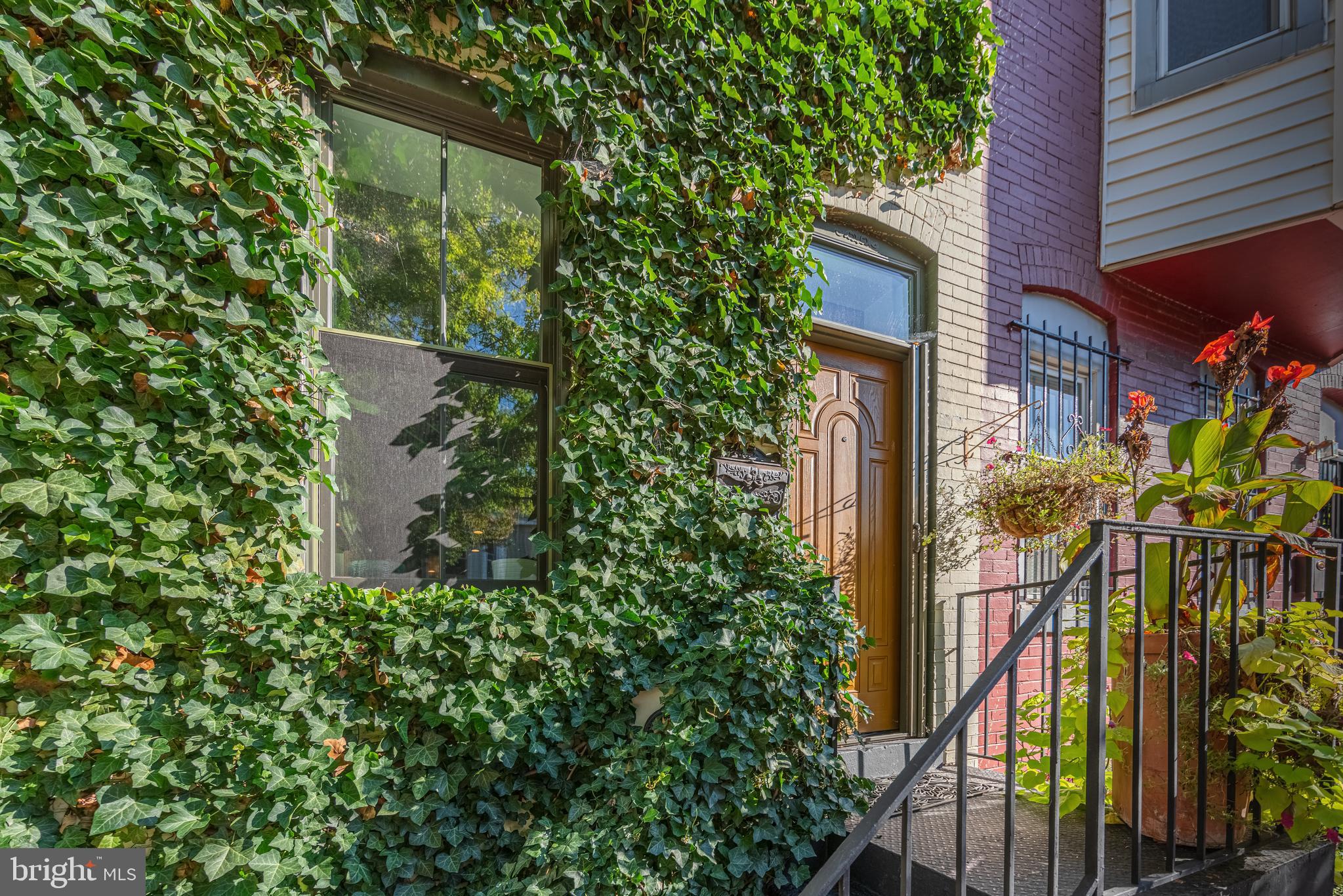 207 Bates Street Northwest Washington, DC 20001 - Photo 2 of 30