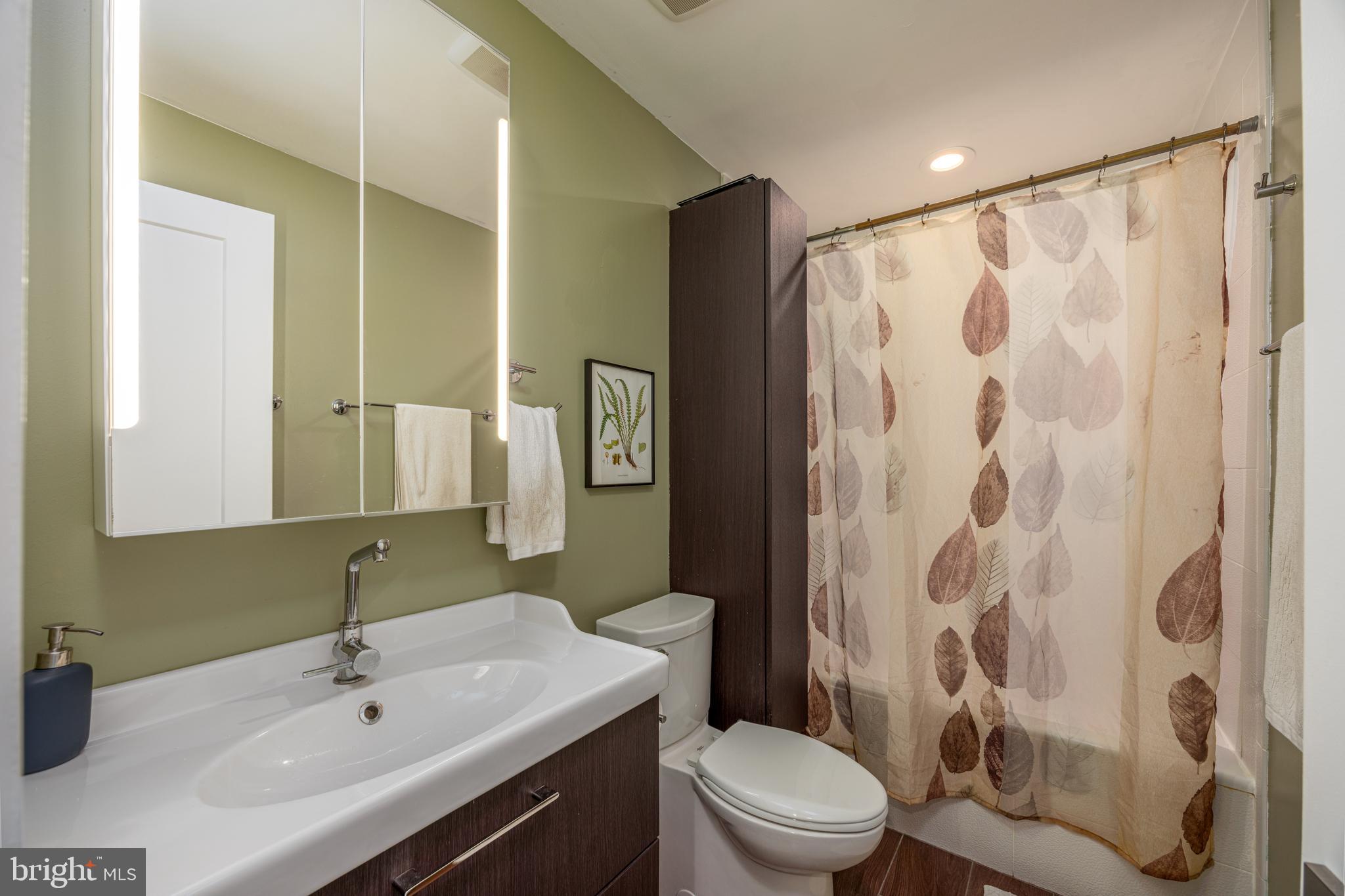 207 Bates Street Northwest Washington, DC 20001 - Photo 21 of 30