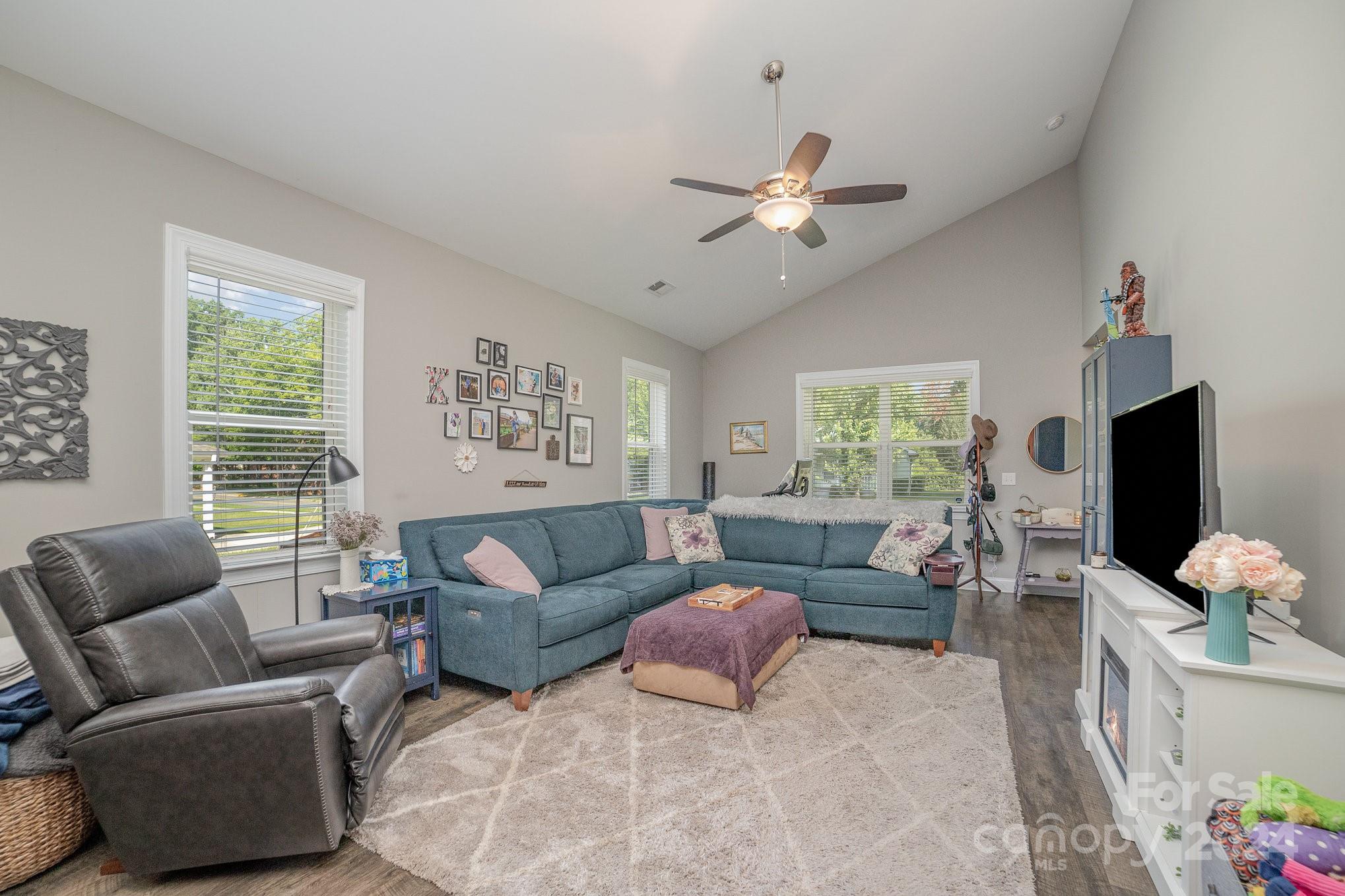 3906 Sofley Road Charlotte, NC 28206 - Photo 6 of 35 Gallery Image 6