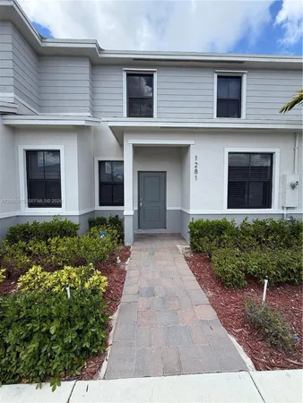 $3,200 | 1281 Northeast 3rd Avenue, Unit 1281, Florida City, FL 33034
