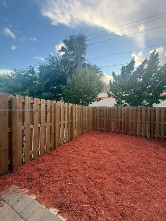 $3,200 | 1281 Northeast 3rd Avenue, Unit 1281, Florida City, FL 33034