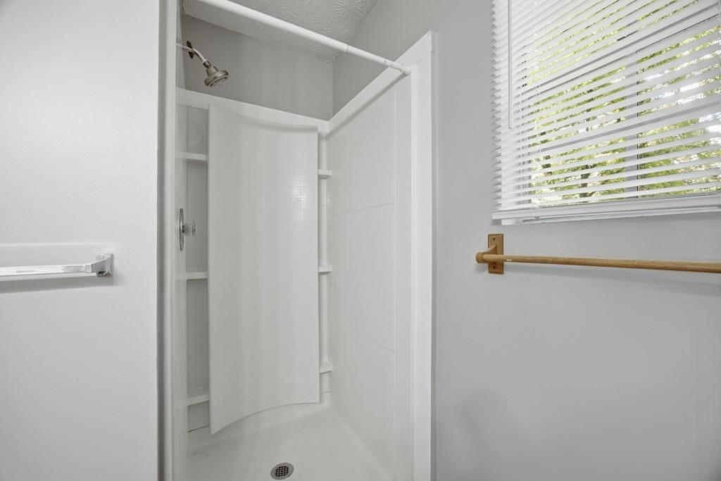 11240 Rotherick Drive Alpharetta, GA 30022 - Photo 13 of 26