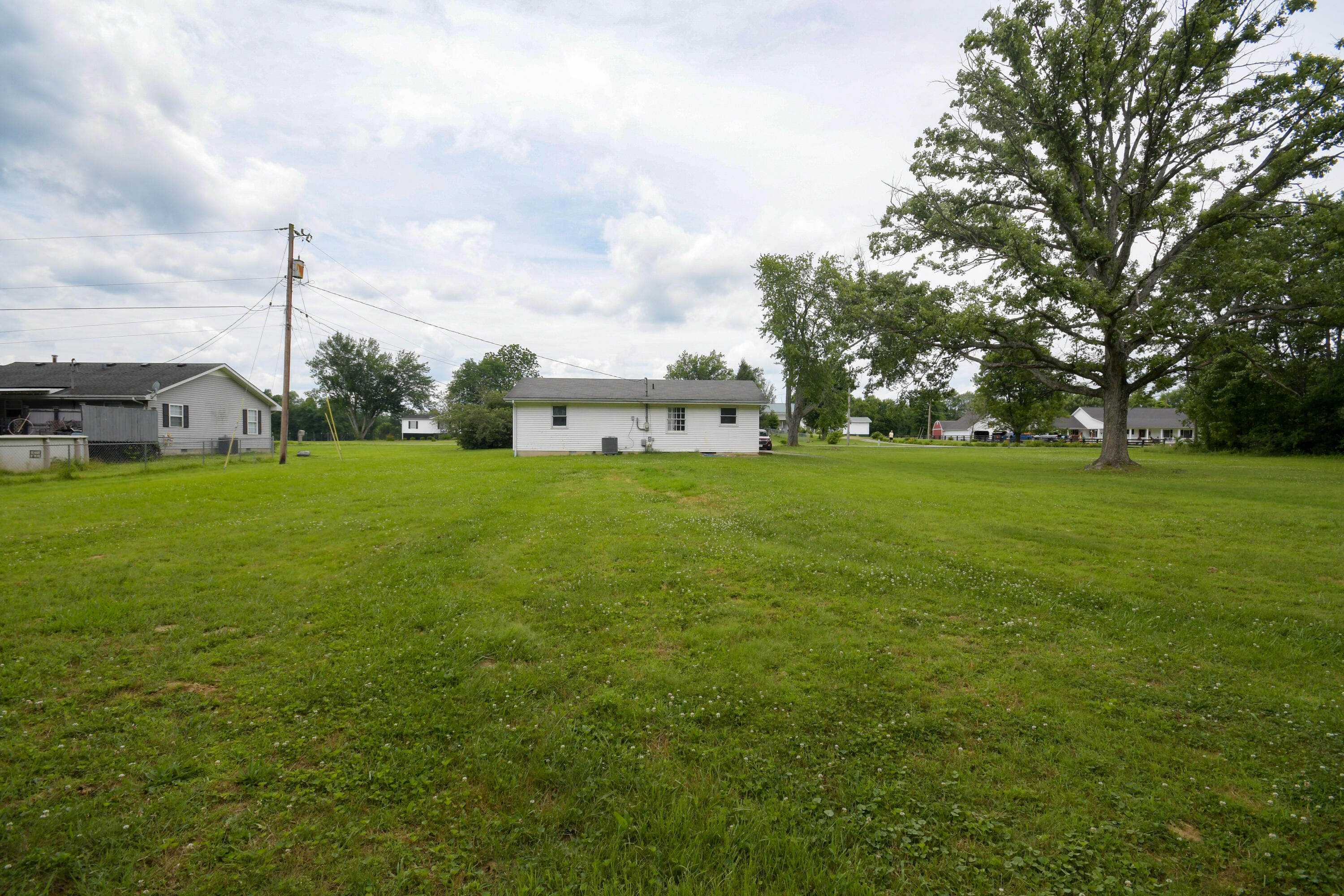 1735 Welch Road Jeffersonville, KY 40337 - Photo 27 of 32 Outside (7 of 12)