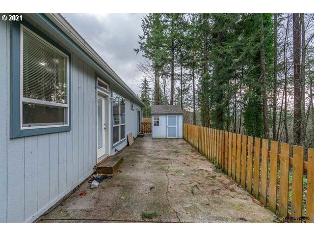 38307 Maple Street Lebanon, OR 97355 - Photo 20 of 32 Gallery Image 20