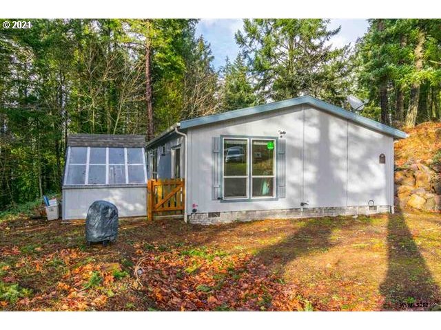 38307 Maple Street Lebanon, OR 97355 - Photo 24 of 32 Gallery Image 24