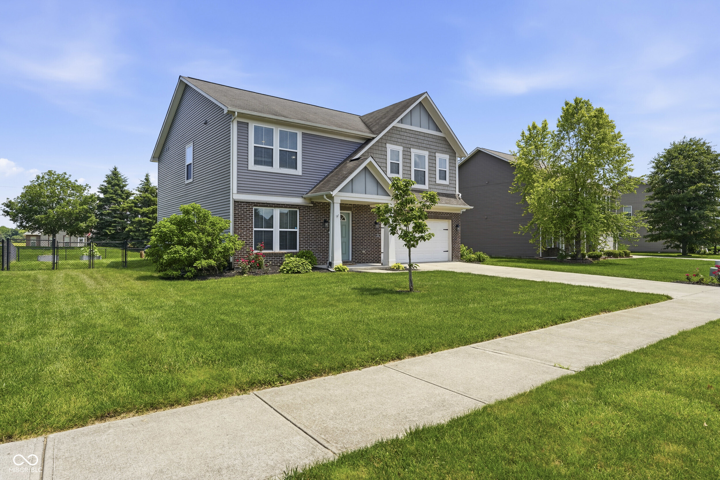 2501 Autumn Road Indianapolis, IN 46229 - Photo 2 of 33