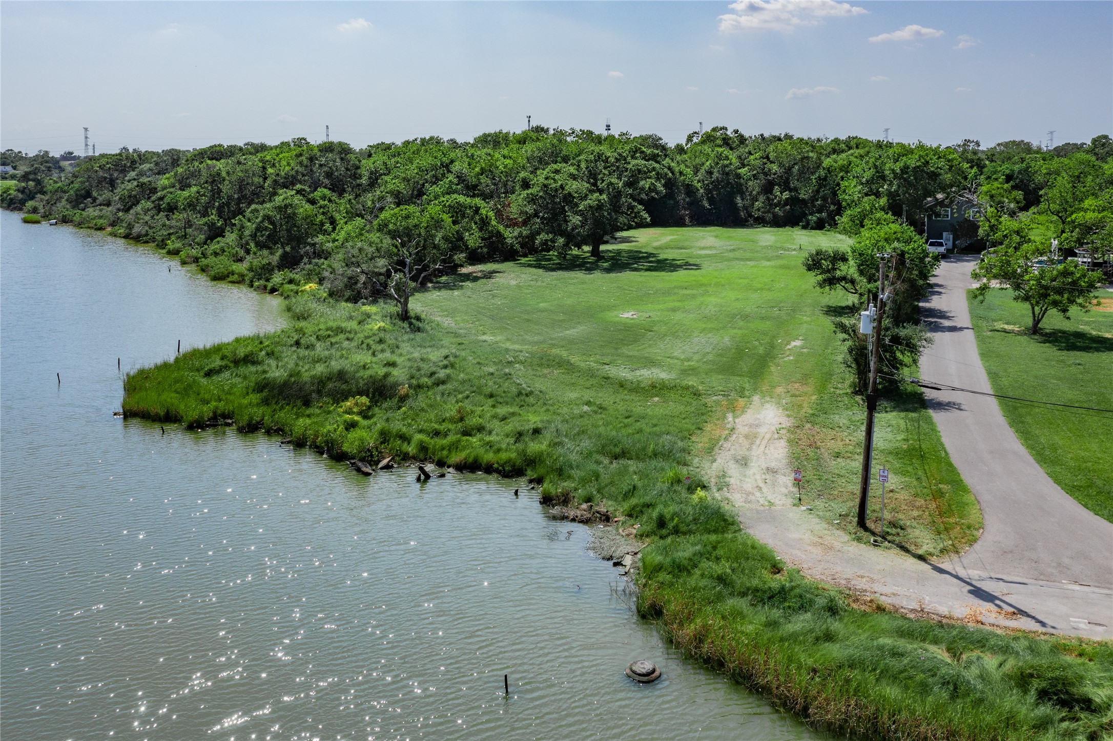 1917 Clopper Street Seabrook, TX 77586 - Photo 5 of 11 a view of a garden