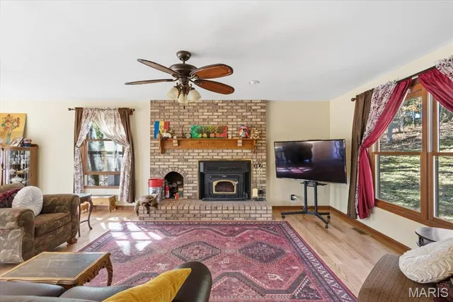 $479,000 | 33 Wilderness Road, Eureka, MO 63025