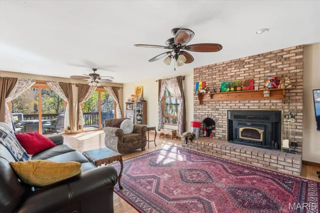 $479,000 | 33 Wilderness Road, Eureka, MO 63025