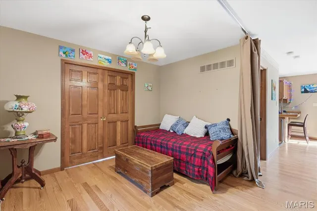 $479,000 | 33 Wilderness Road, Eureka, MO 63025