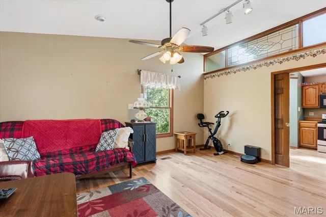 $479,000 | 33 Wilderness Road, Eureka, MO 63025