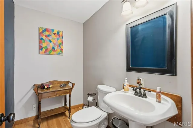 $479,000 | 33 Wilderness Road, Eureka, MO 63025