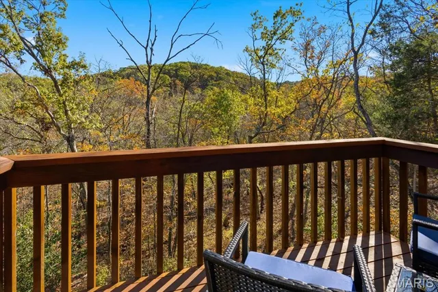 $479,000 | 33 Wilderness Road, Eureka, MO 63025