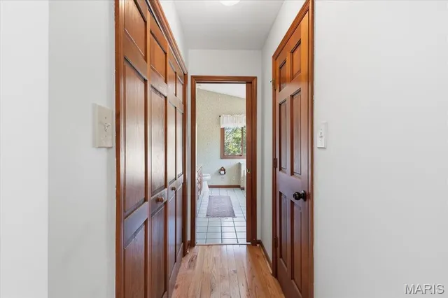 $479,000 | 33 Wilderness Road, Eureka, MO 63025