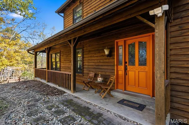 $479,000 | 33 Wilderness Road, Eureka, MO 63025