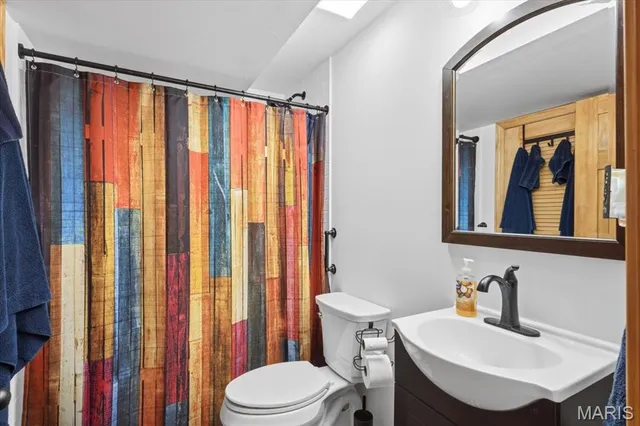 $479,000 | 33 Wilderness Road, Eureka, MO 63025