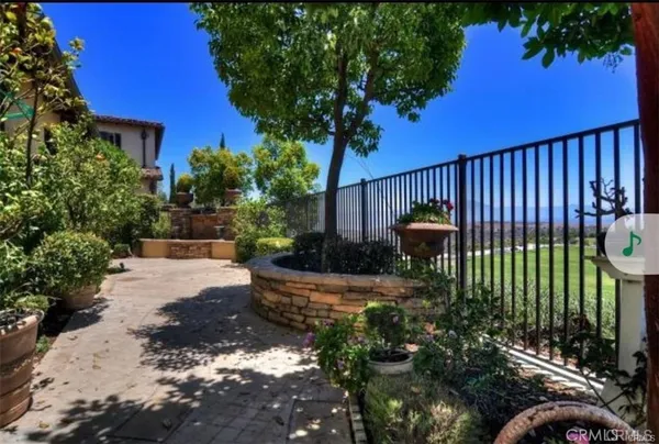 a view of a pathway both side of building