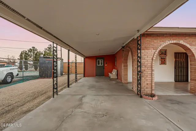 $150,000 | 728 Artemediano Street, Socorro, TX 79927