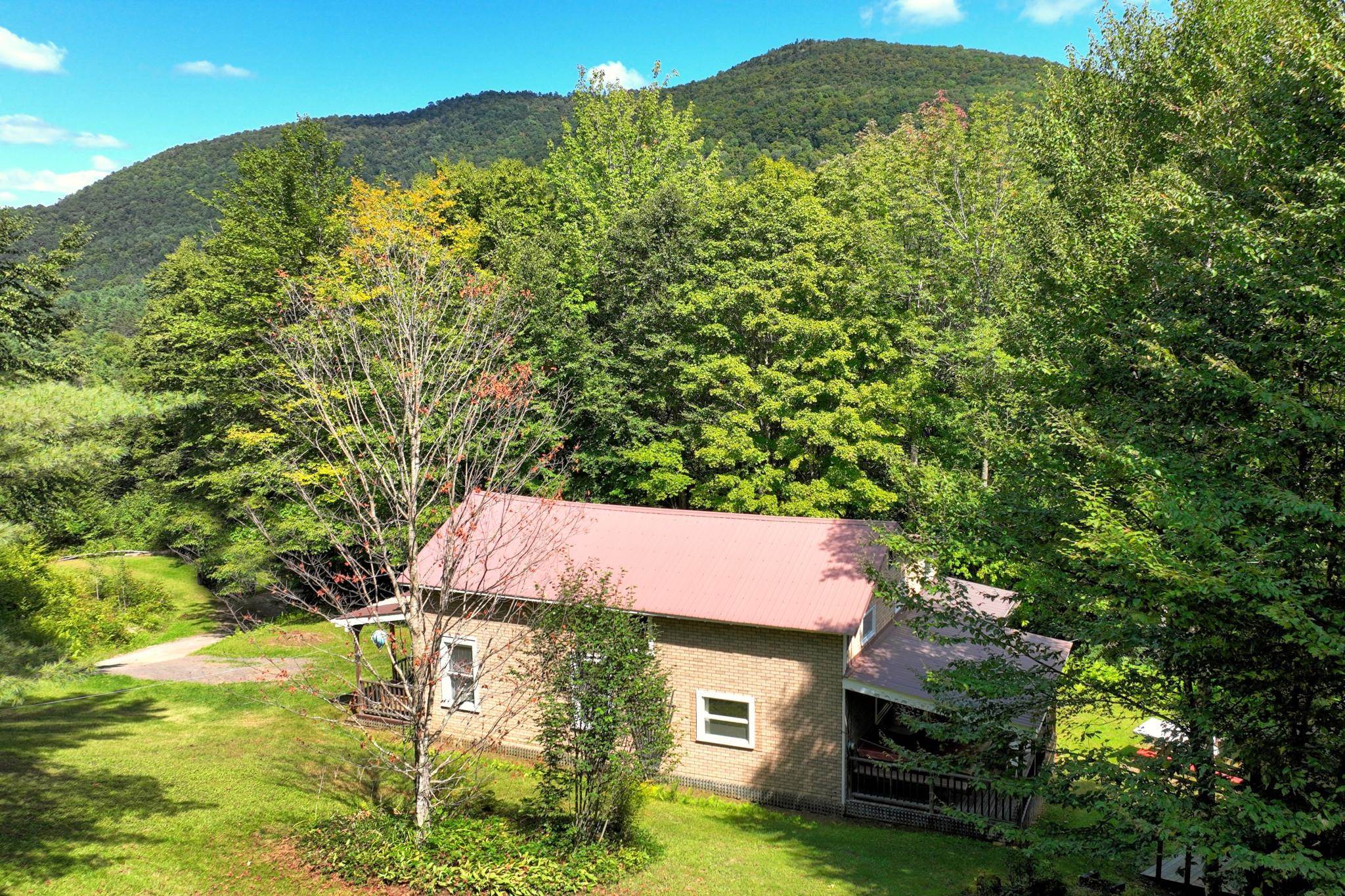 1087 Vermont Rte 100 Pittsfield, VT 05762 - Photo 32 of 39 Gallery Image 32