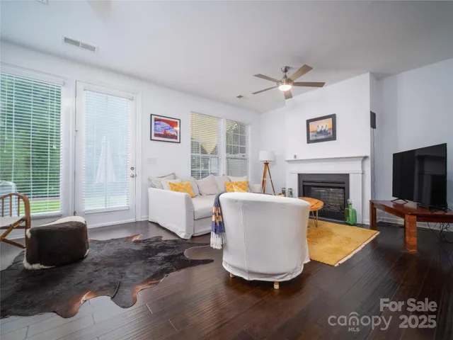 $319,900 | 9547 Glenburn Lane, Charlotte, NC 28278