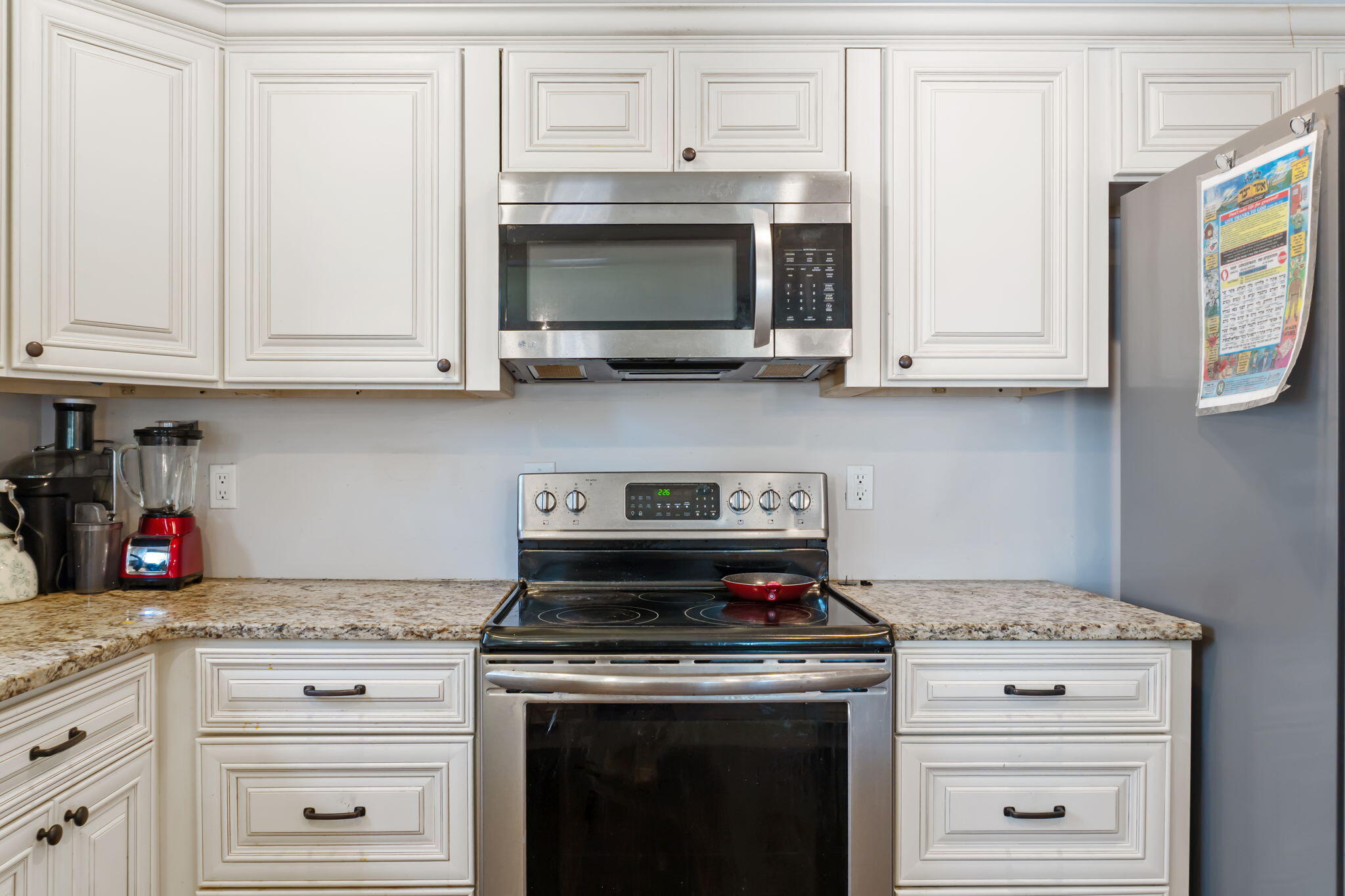 227 Waters Way Martinez, GA 30907 - Photo 11 of 39 Stove_Microwave