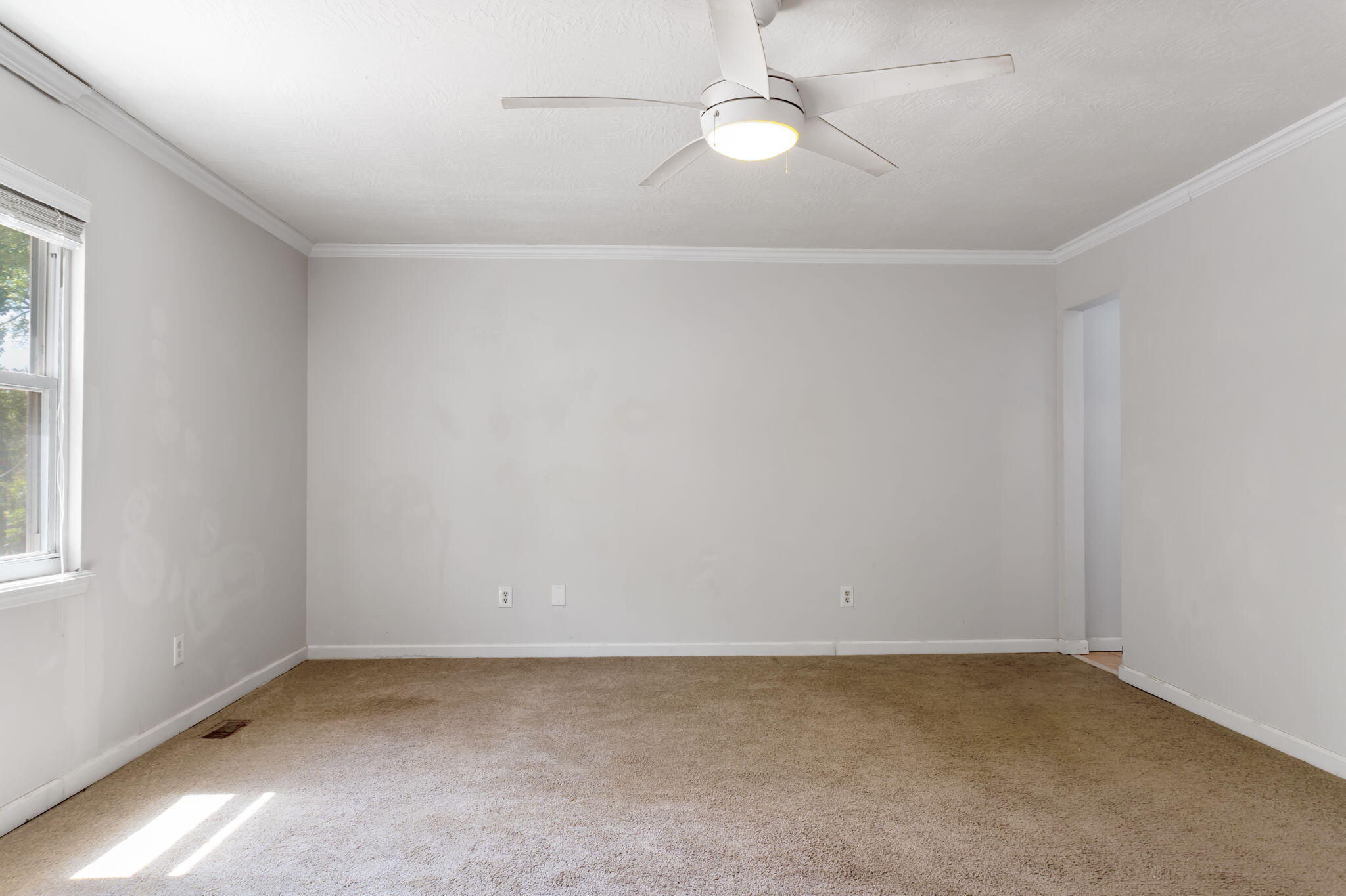 227 Waters Way Martinez, GA 30907 - Photo 16 of 39 Downstairs Owners Suite