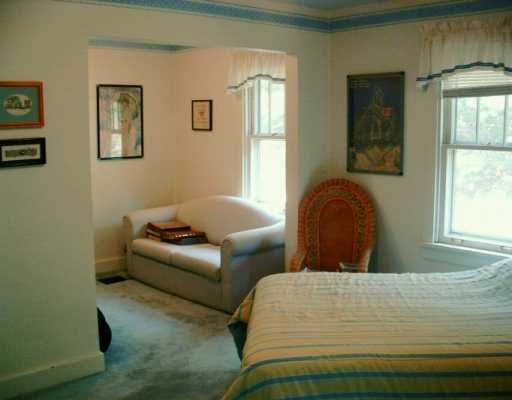 109 Fahnestock Road Pittsburgh, PA 15215 - Photo 6 of 8 Master Bedroom.
