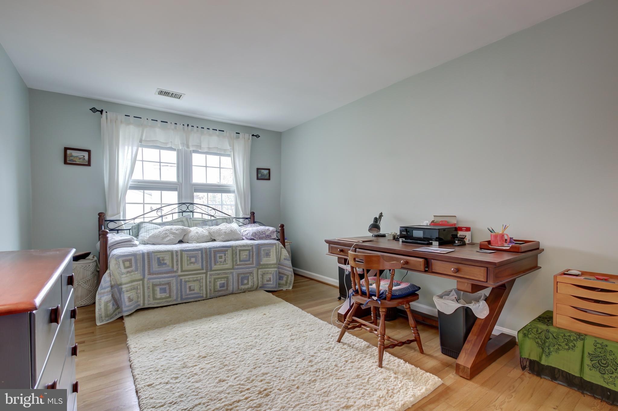 1746 Chain Bridge Road McLean, VA 22102 - Photo 17 of 35