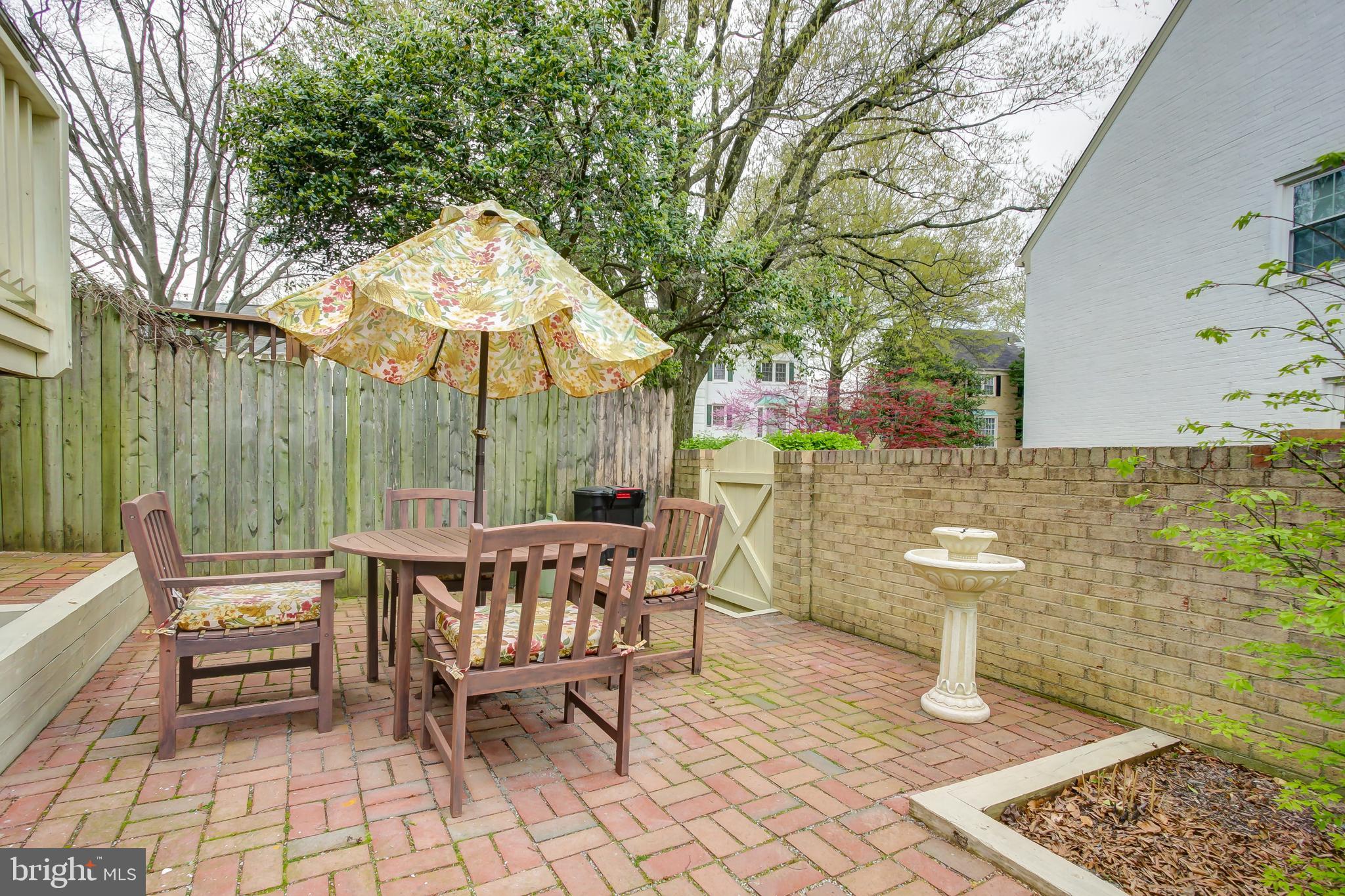 1746 Chain Bridge Road McLean, VA 22102 - Photo 30 of 35